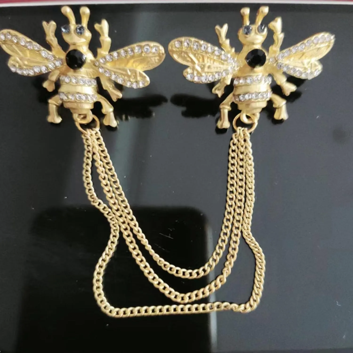 Brooches and Pins for Women Bee Chain Collar Pins for Sambas Safety Brooch Pins for Clothes Business Suit Collar Bar Pin Christmas Pins and Brooches Jewelry Gifts
