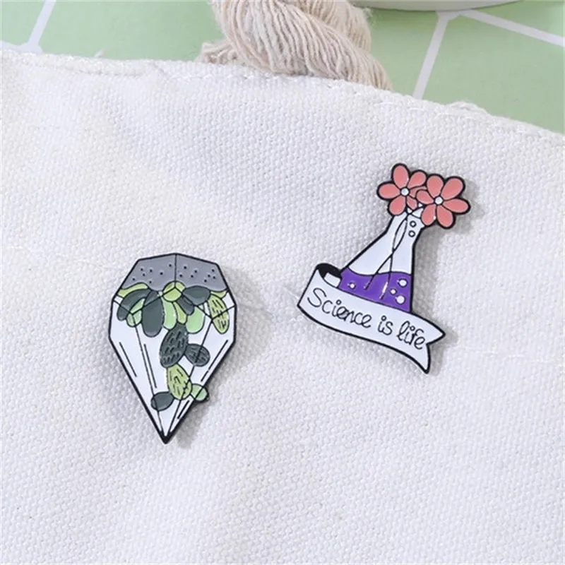 Cartoon Style Sweet Artistic Floral Mushroom Alloy Stoving Varnish Plating Unisex Brooches