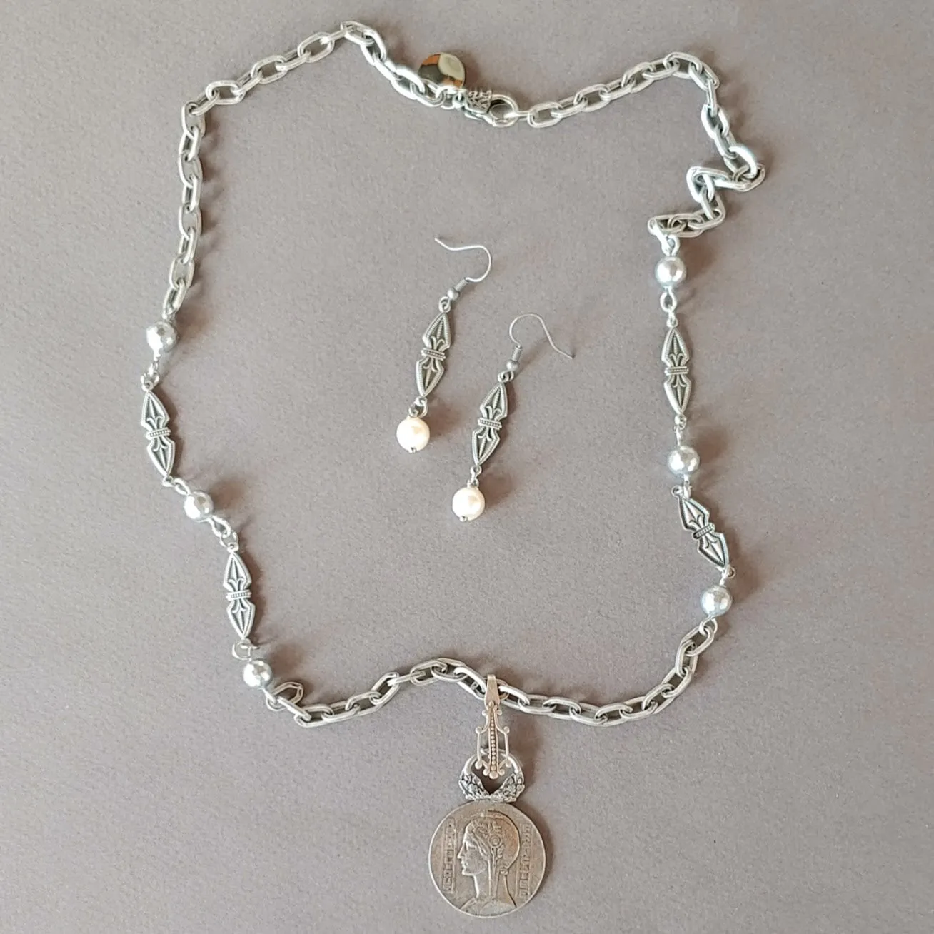 Dainty Pearl Earrings