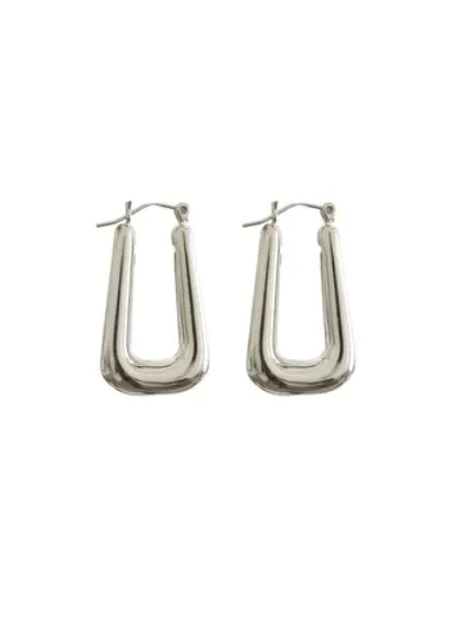 Lisbeth Moss Hoops