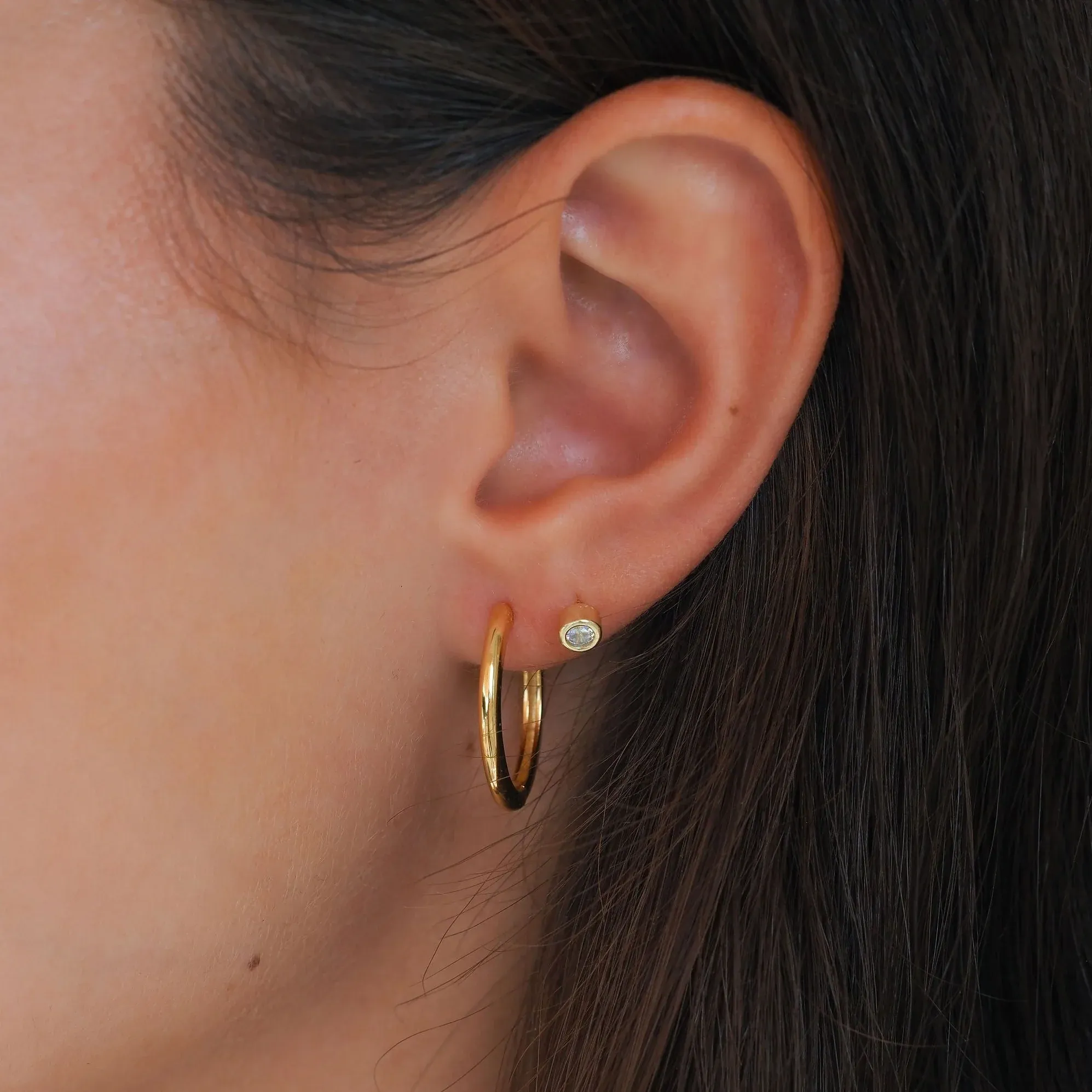 Medium Hoops in Silver